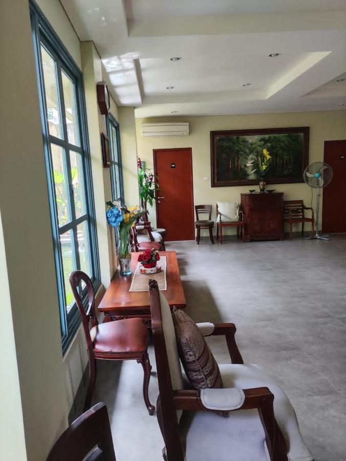 Rumah Pondok Pinang Giacarta Esterno foto
